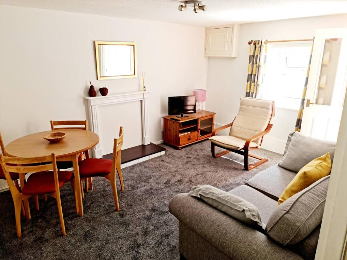 Cosy Little Cottage In Deiniolen Near Llanberis Карнарфон Екстериор снимка